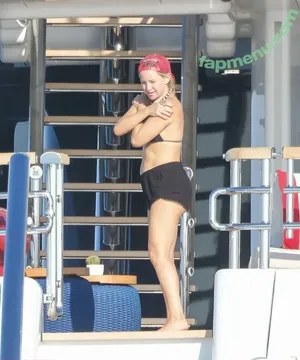 Kate Hudson / katehudson nude photo #1269