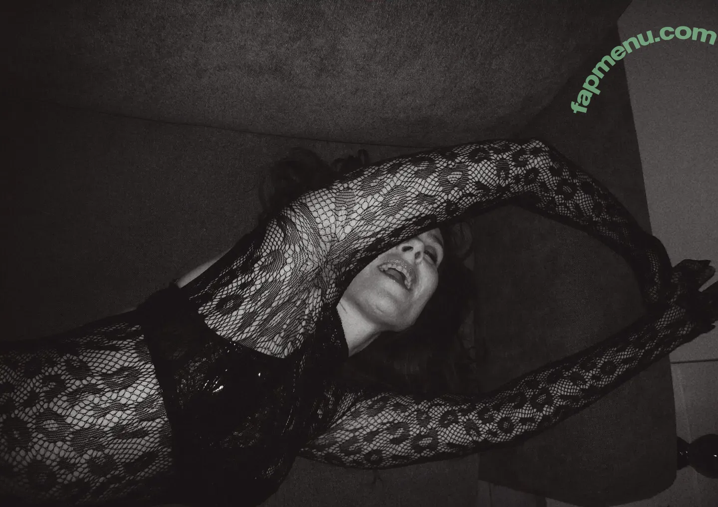 Kate Nash nude photo #0407 (British Singer / katenash / katenyash87)