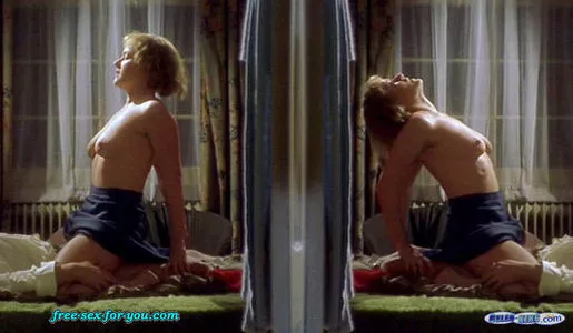 Kate Winslet / kate.winsletoffical / winsletlately nude photo #0052