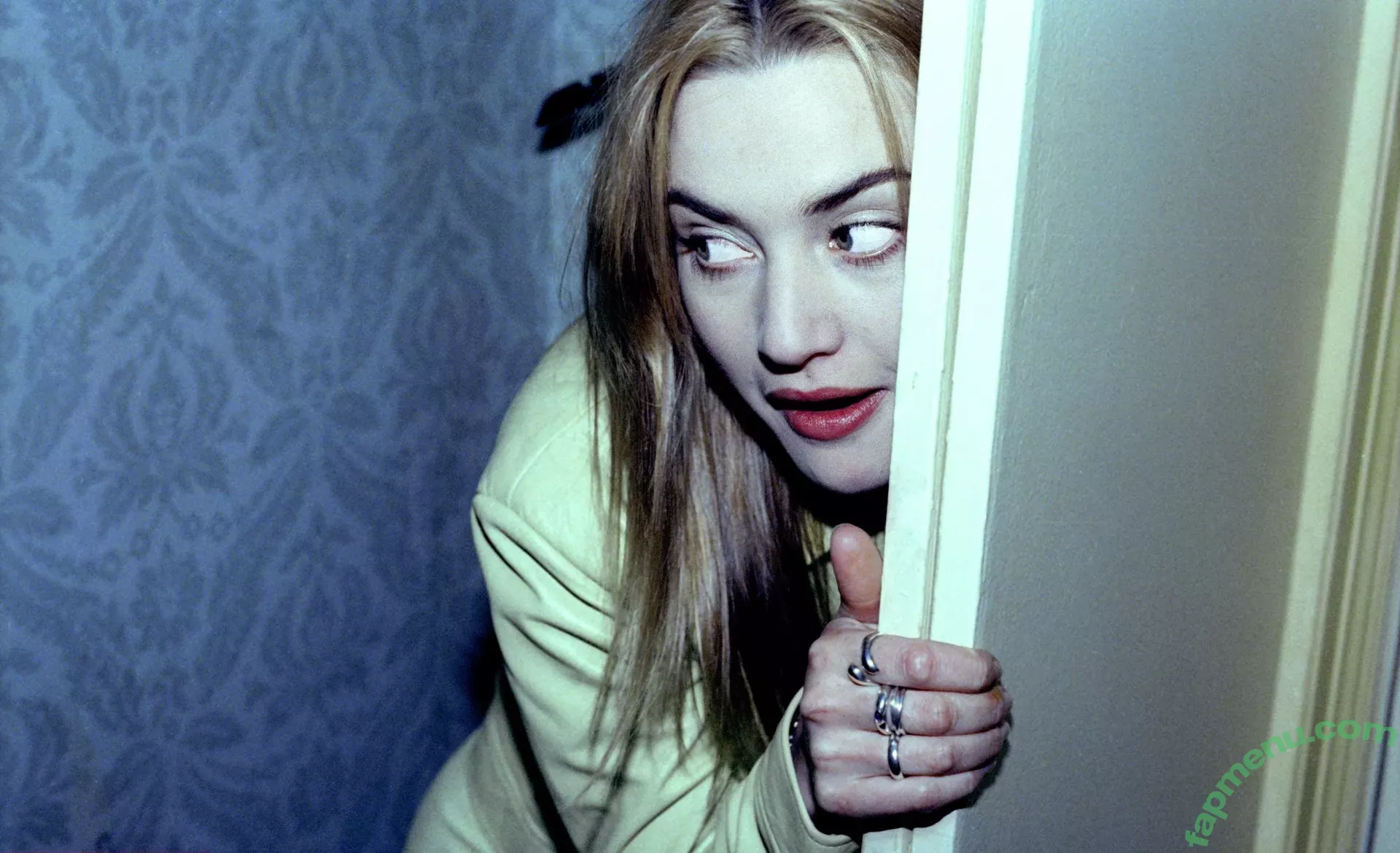 Kate Winslet nude photo #0077 (kate.winsletoffical / winsletlately)