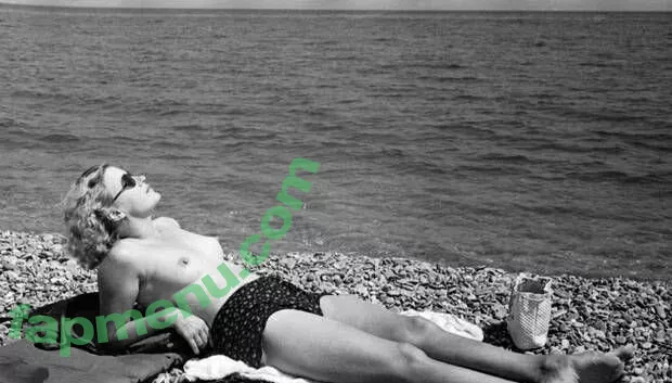 Kate Winslet nude photo #0299 (kate.winsletoffical / winsletlately)
