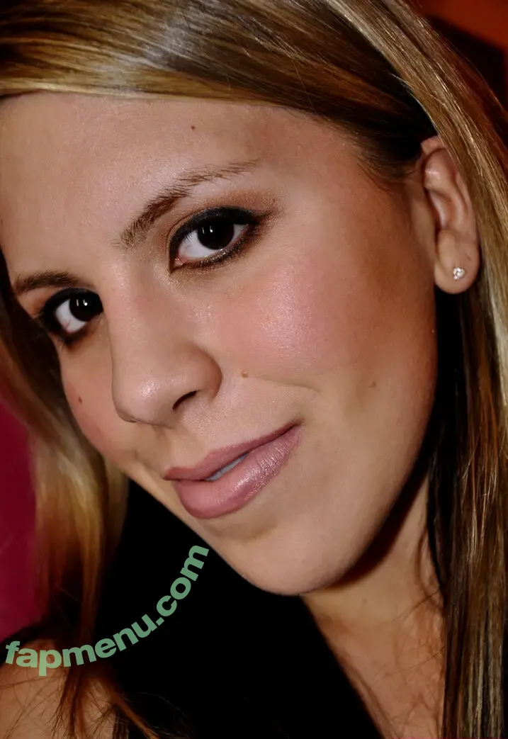 Katelyn Brooks nude photo #0126 (Giantess Katelyn / _katelynbrooks / giantesskatelyn)