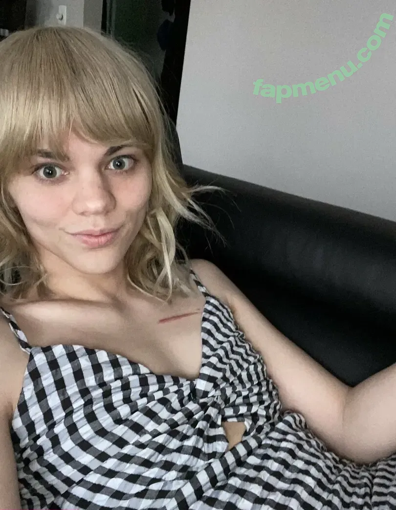 katezoha nude photo #0303 (katezoha)