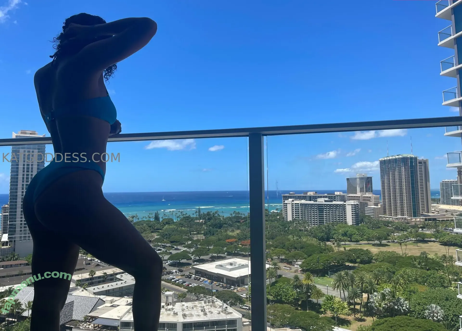 katgoddesstease nude photo #0020 (katgoddessx)
