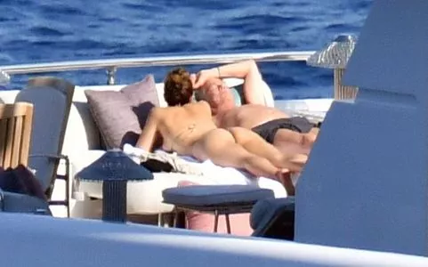 Katharine McPhee / Katharine Foster / katharinefoster nude photo #0043
