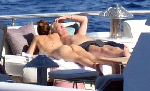 Katharine McPhee / Katharine Foster / katharinefoster nude photo #0044