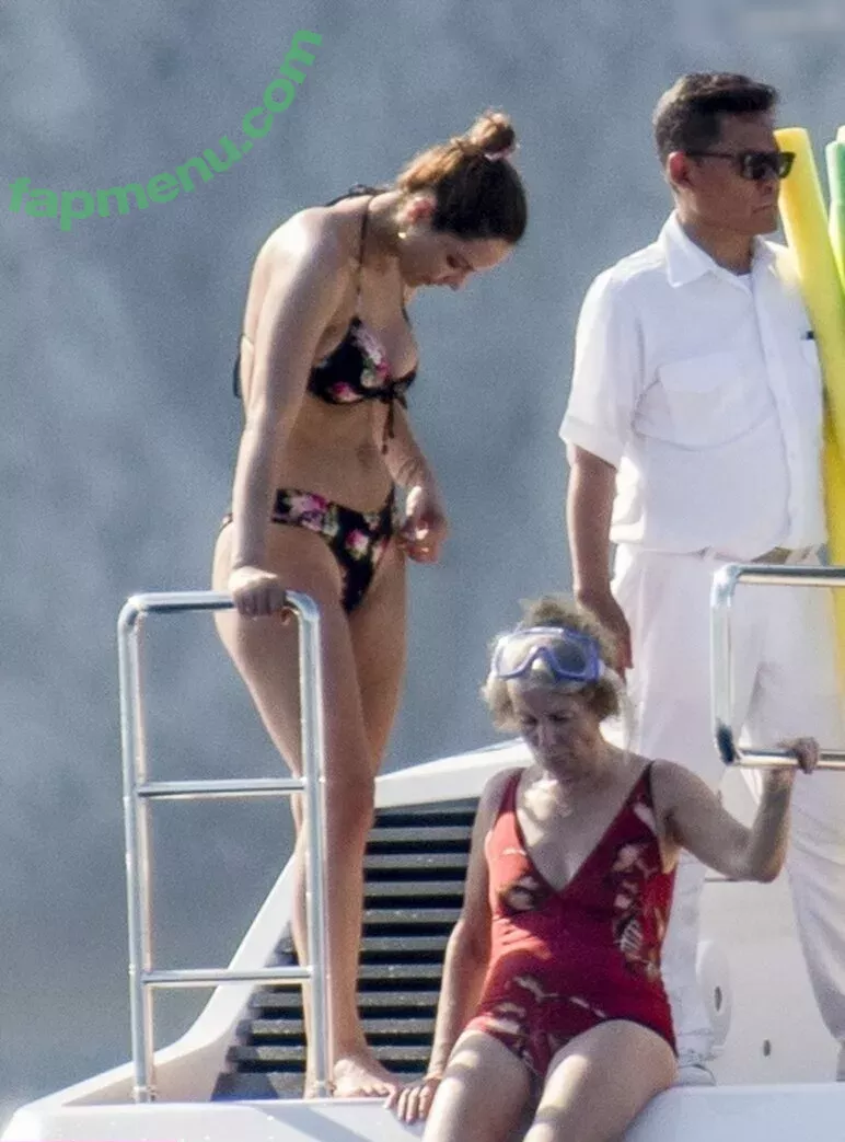 Katharine McPhee nude photo #0568 (Katharine Foster / katharinefoster)