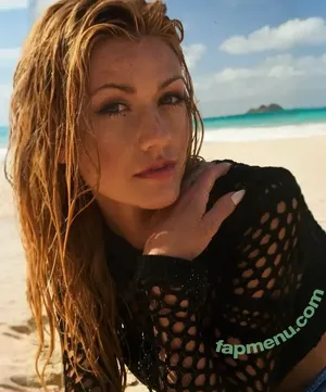 Katherine McNamara / kat.mcnamara nude photo #1001
