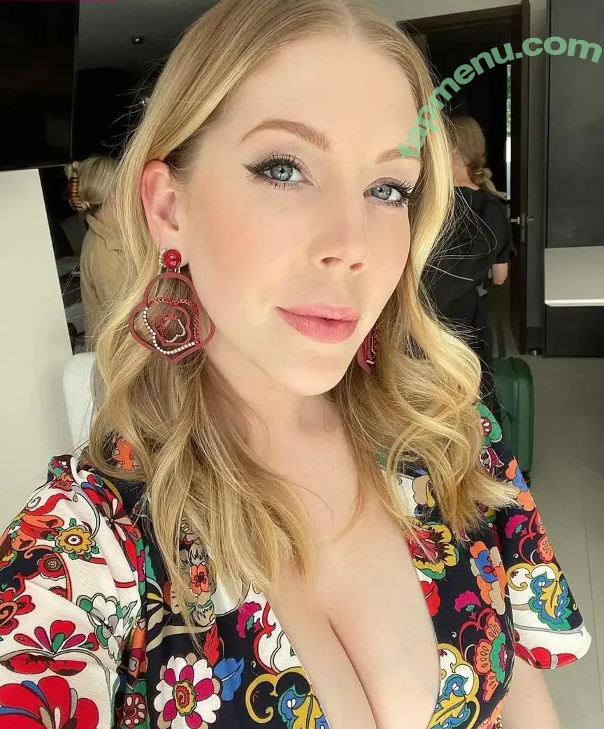 Katherine Ryan nude photo #0374 (kateryan / kathbum)