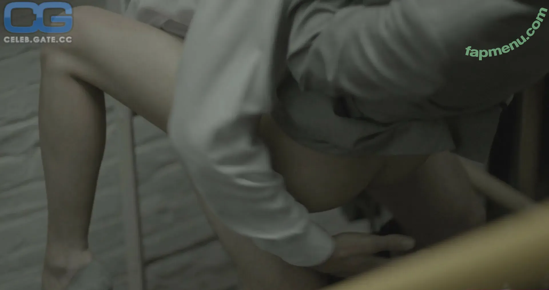 Kathleen Robertson nude photo #0052 (canadian girl / kathleenrobert7)