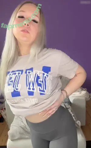  nude photo #0001
