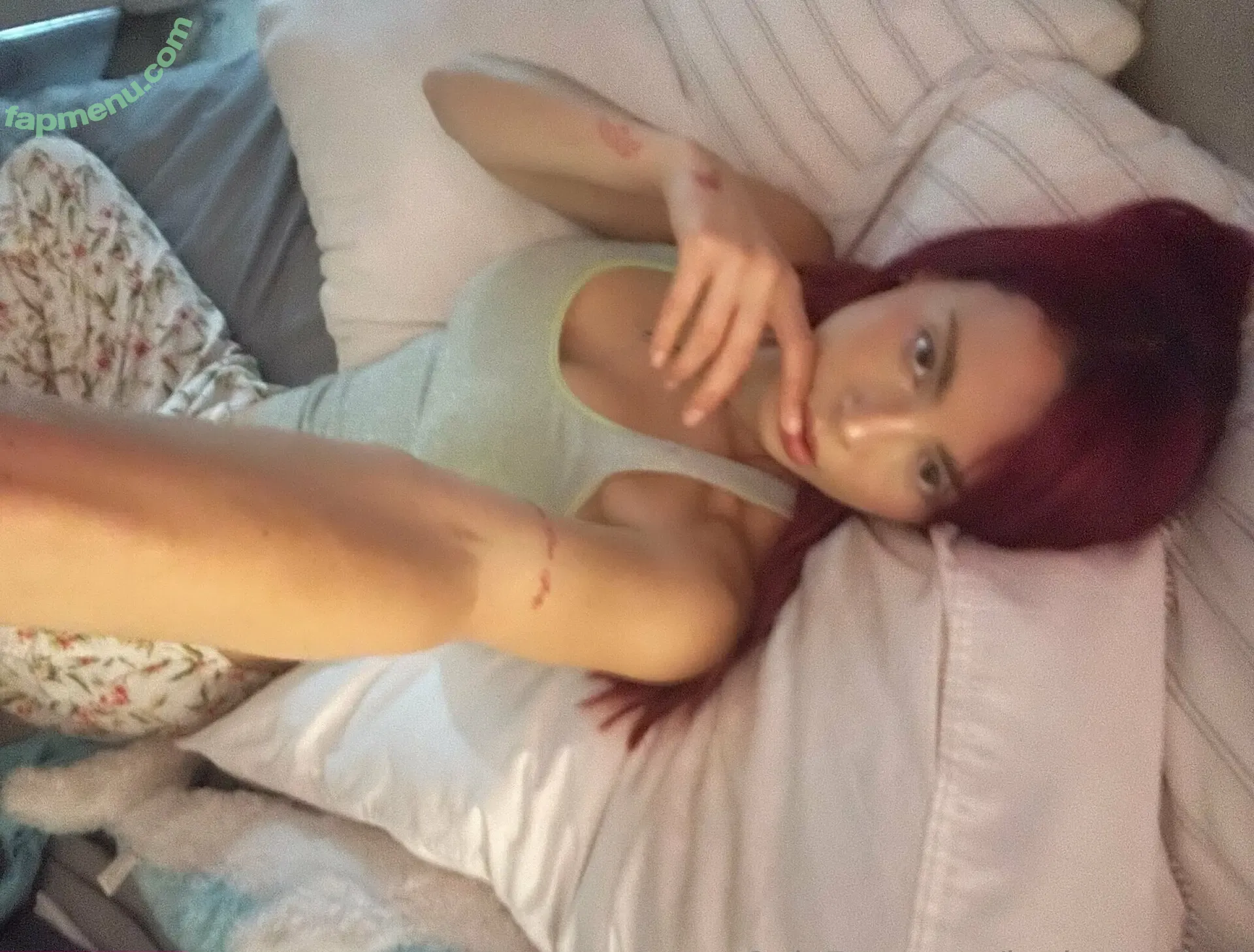 katieeeeebell nude photo #0009 (katiebellofficial)