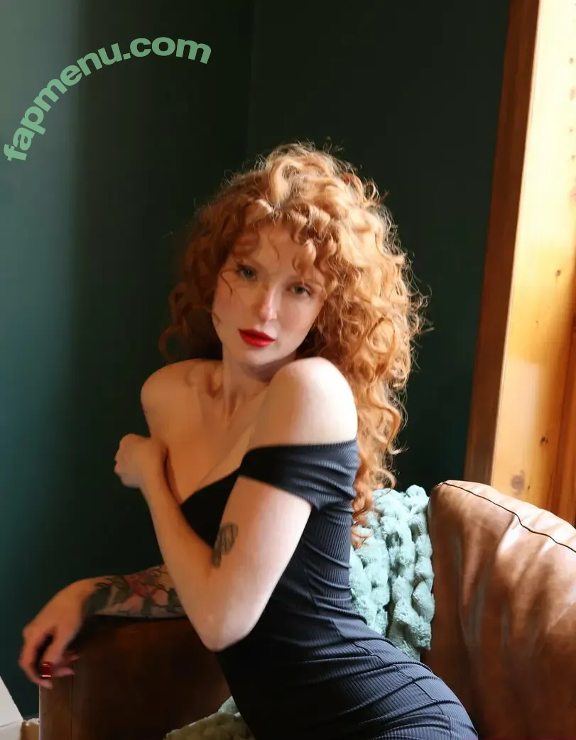 katierosecoloredglasses nude photo #0032 (katierosecoloredglasses)