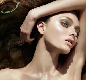  nude photo #0005