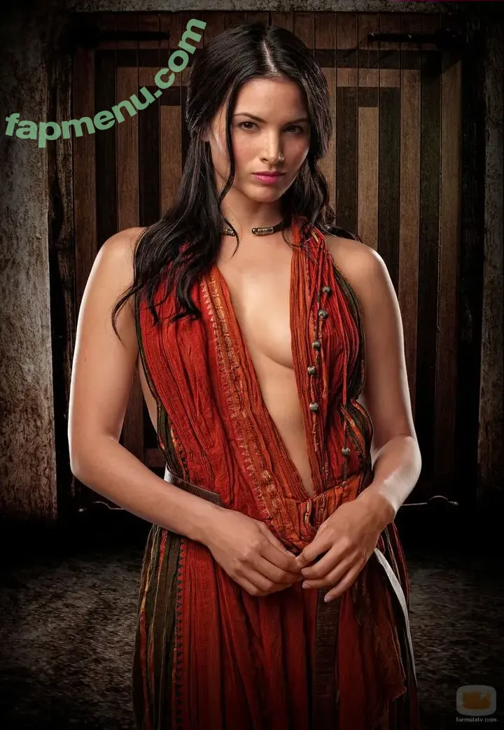 Katrina Law nude photo #0175 (katrinalaw)