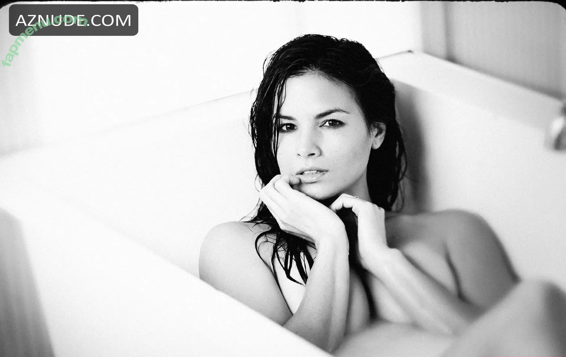 Katrina Law nude photo #0188 (katrinalaw)