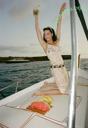 Katy Perry / katyperry nude photo #0082