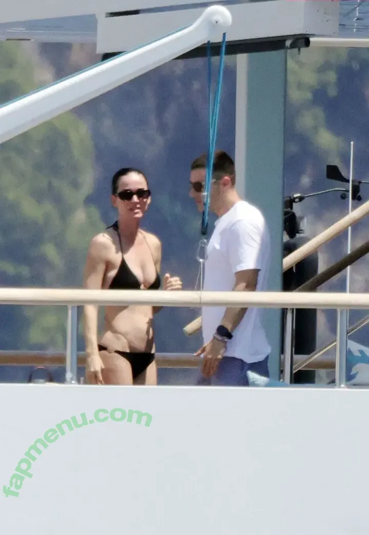 Katy Perry nude photo #0031 (katyperry)