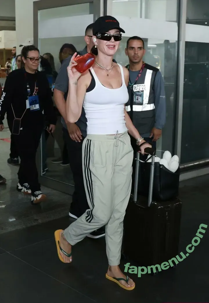 Katy Perry nude photo #0069 (katyperry)