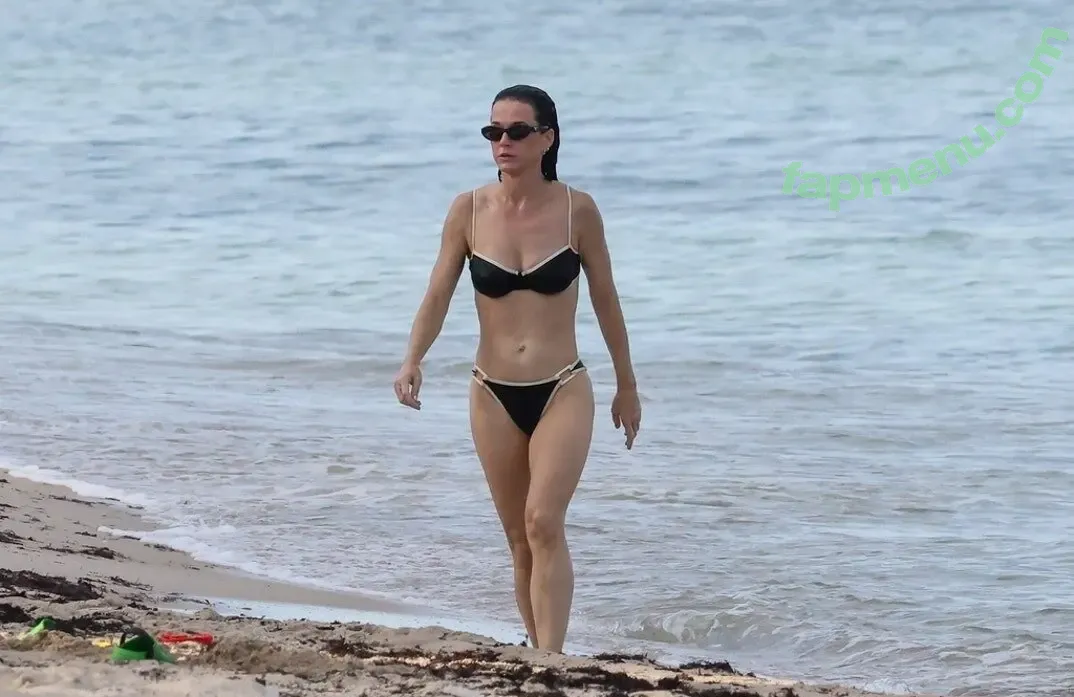 Katy Perry nude photo #0135 (katyperry)