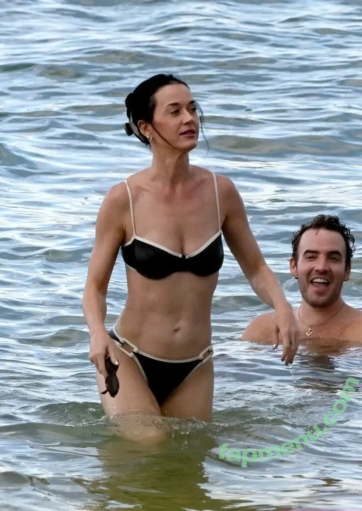 Katy Perry nude photo #0136 (katyperry)