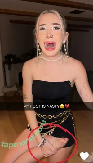  nude photo #0001