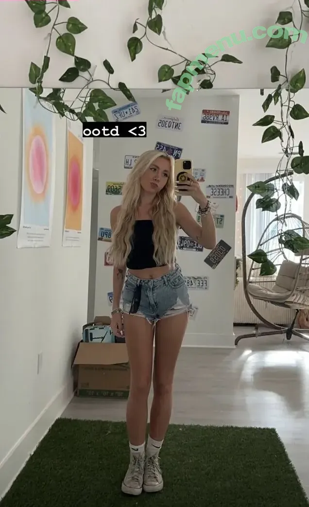Kaylamalec nude photo #0005 (Kaylamalec)