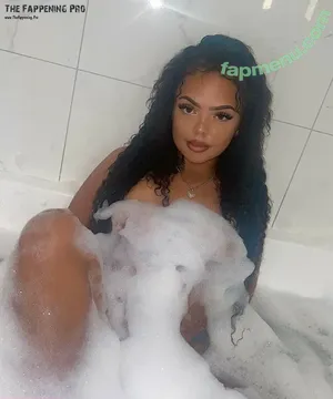  nude photo #0004