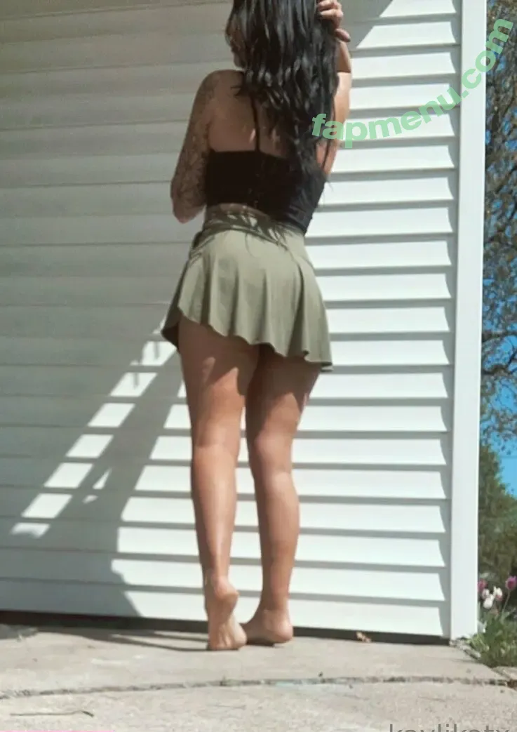 kaylikatx nude photo #0002 (kaylikatxx)