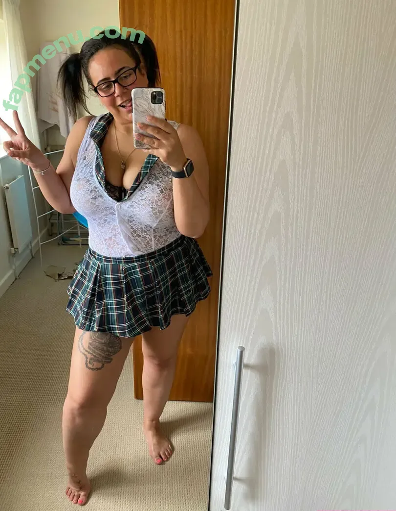 kcupsbrunettefree nude photo #0006 (kcupsbrunettefree)