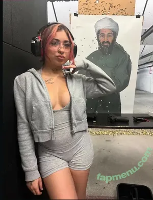  nude photo #0004