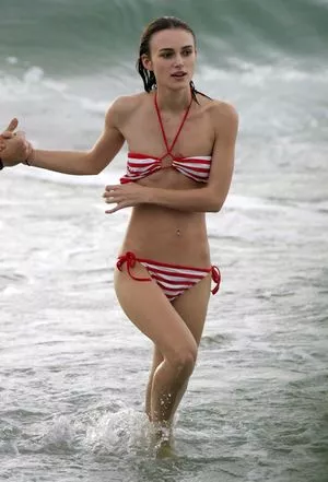 Keira Knightley / keira_knight / keiracknightleys / keiraksource nude photo #0021