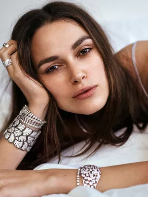 Keira Knightley / keira_knight / keiracknightleys / keiraksource nude photo #0034