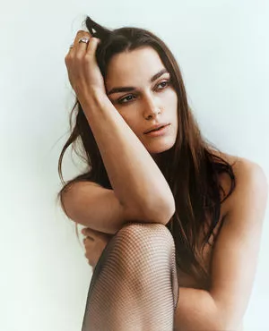 Keira Knightley / keira_knight / keiracknightleys / keiraksource nude photo #0035