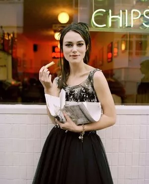 Keira Knightley / keira_knight / keiracknightleys / keiraksource nude photo #0052