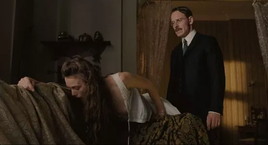 Keira Knightley / keira_knight / keiracknightleys / keiraksource nude photo #0061
