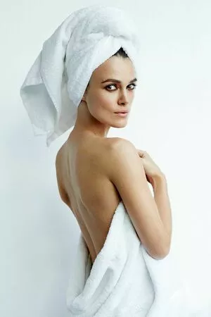Keira Knightley / keira_knight / keiracknightleys / keiraksource nude photo #0106