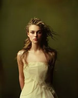 Keira Knightley / keira_knight / keiracknightleys / keiraksource nude photo #0127