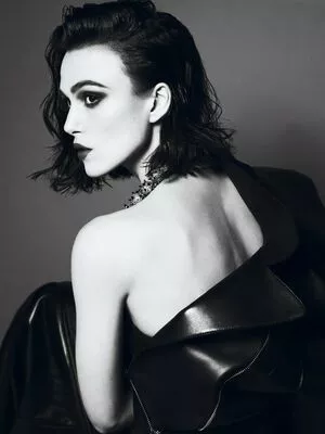 Keira Knightley / keira_knight / keiracknightleys / keiraksource nude photo #0152