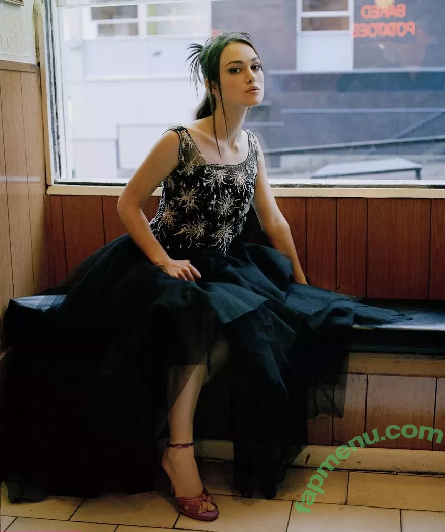 Keira Knightley nude photo #0053 (keira_knight / keiracknightleys / keiraksource)