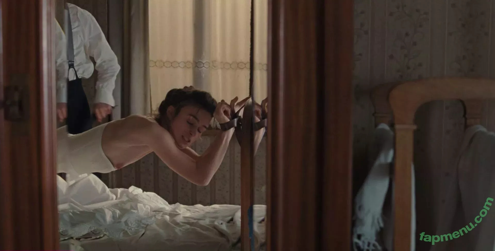 Keira Knightley nude photo #0062 (keira_knight / keiracknightleys / keiraksource)