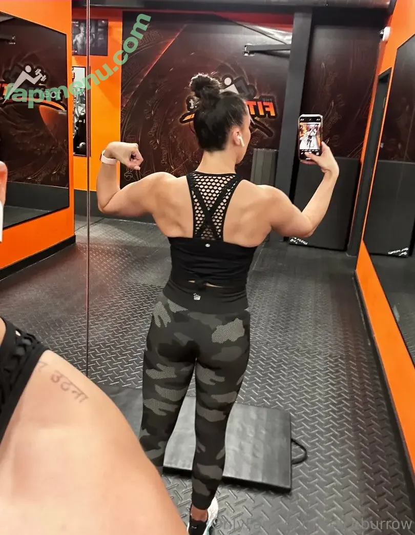kelceburrow nude photo #0002 (kelceburrowfit)
