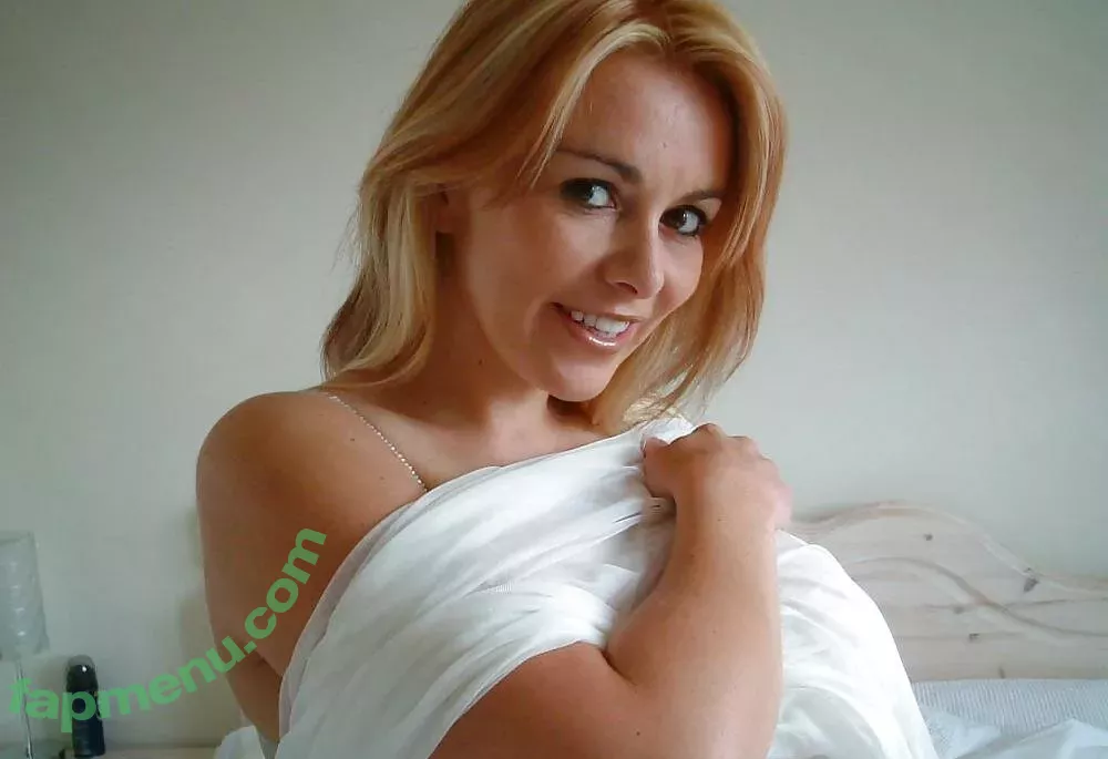 Kelly Burgess nude photo #0030 (kelburgess)