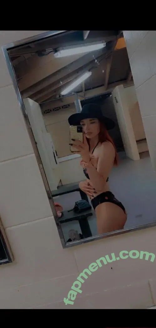 Kelly Lyn nude photo #0017 (Peachh_Barbie)