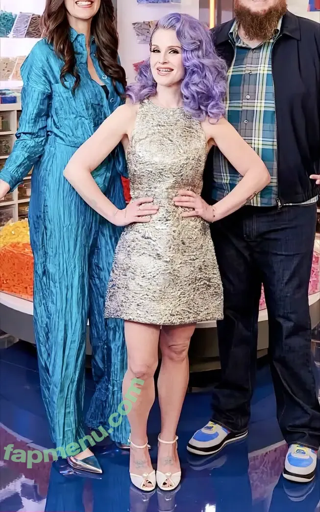 Kelly Osbourne nude photo #0207 (KellyOsbourne)