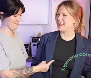 KellyMissesvlog / ajandkelz nude photo #0034