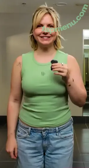 KellyMissesvlog / ajandkelz nude photo #0592