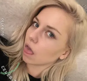 KellyMissesvlog / ajandkelz nude photo #0635
