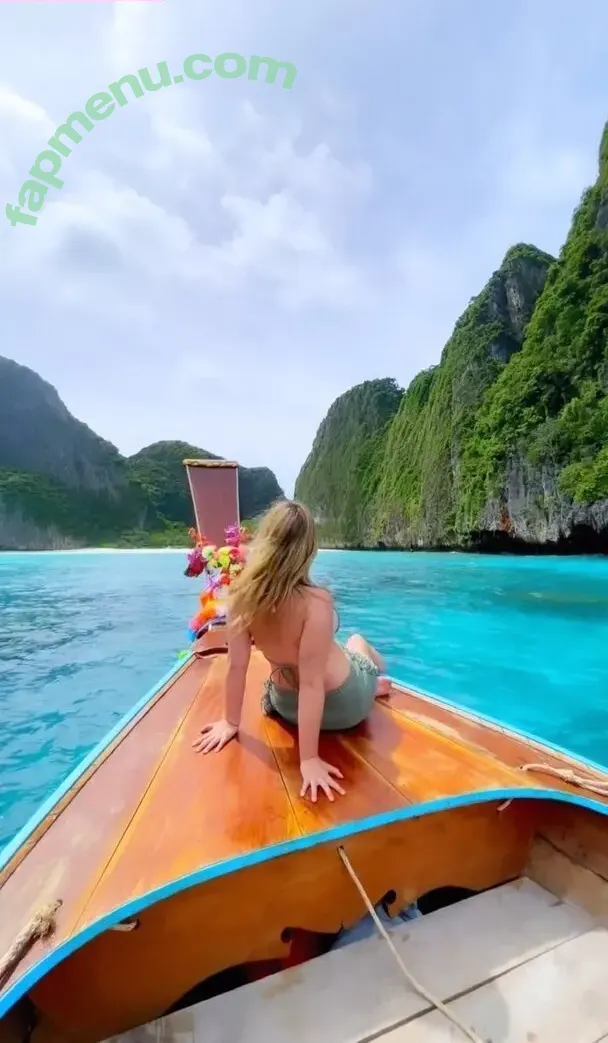 KellyMissesvlog nude photo #0115 (ajandkelz)