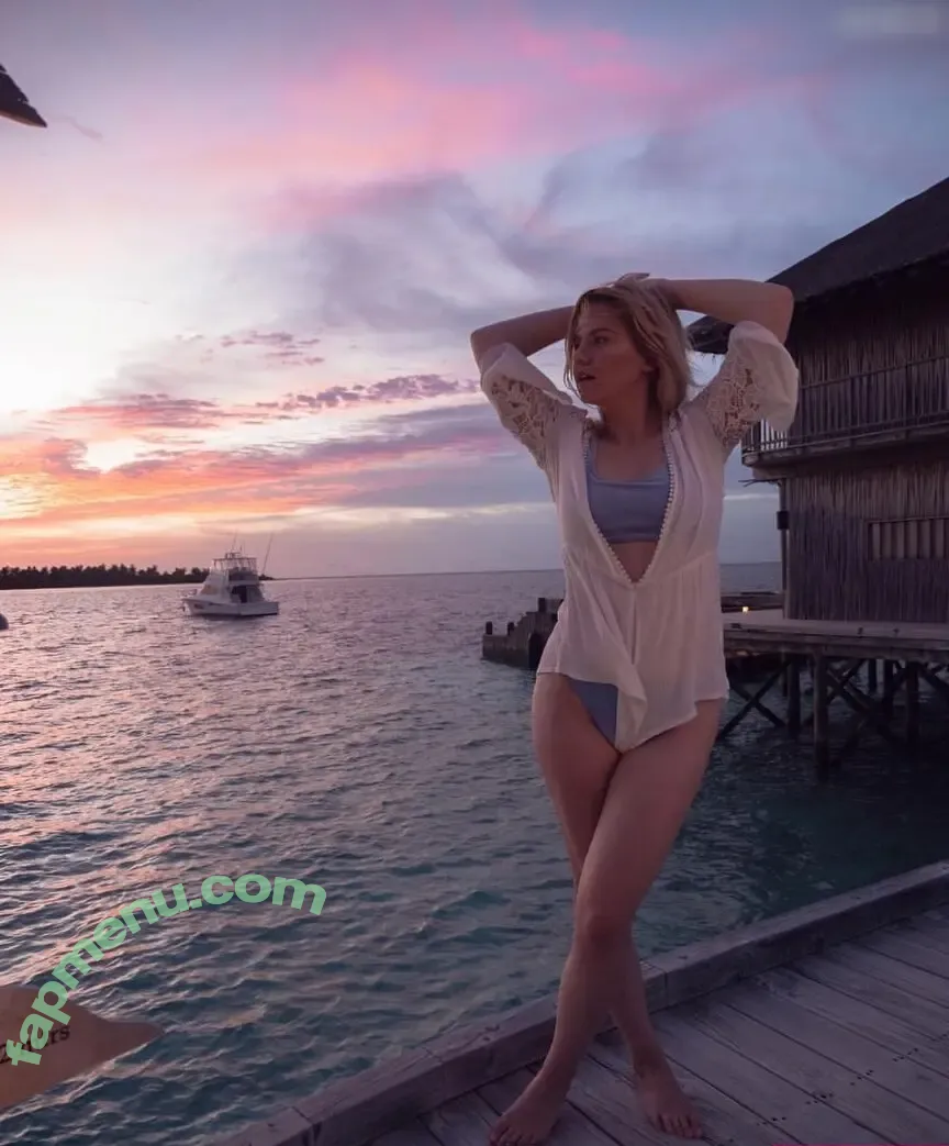 KellyMissesvlog nude photo #0202 (ajandkelz)